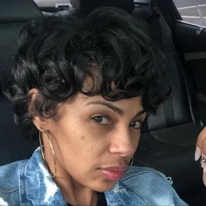 Meet your Posher, Natasha